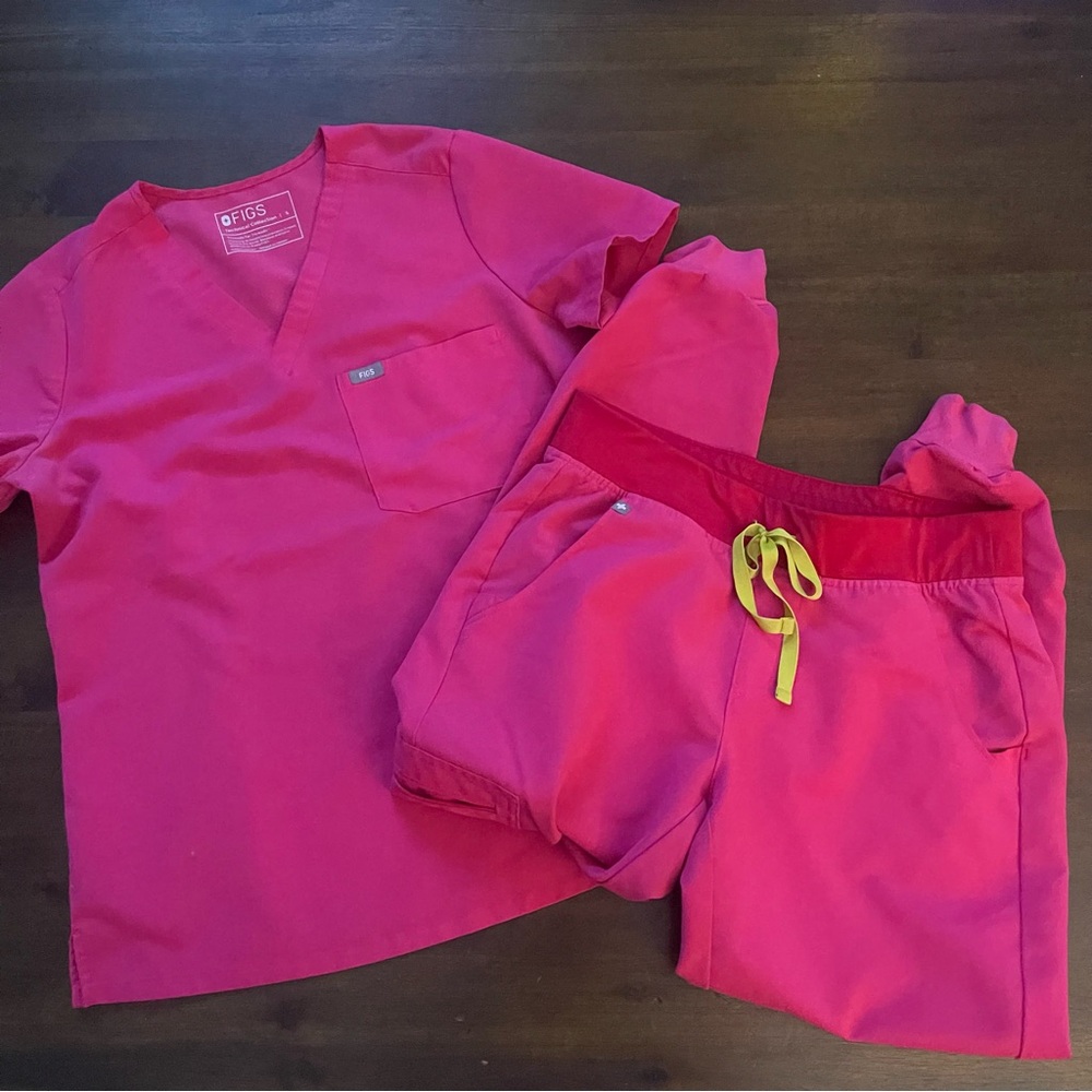 Figs small pink technical collection top and bottom jogger
